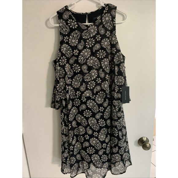 NWT Tommy Hilfiger Sleeveless Summer Chiffon Dress NWT Size 6 - Picture 3 of 7
